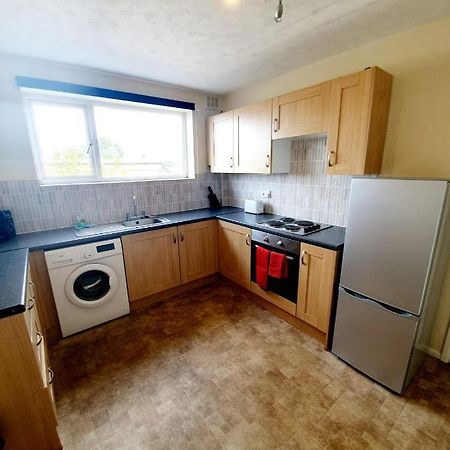 Rayleigh Town Centre 3 Bedroom Apartment מראה חיצוני תמונה