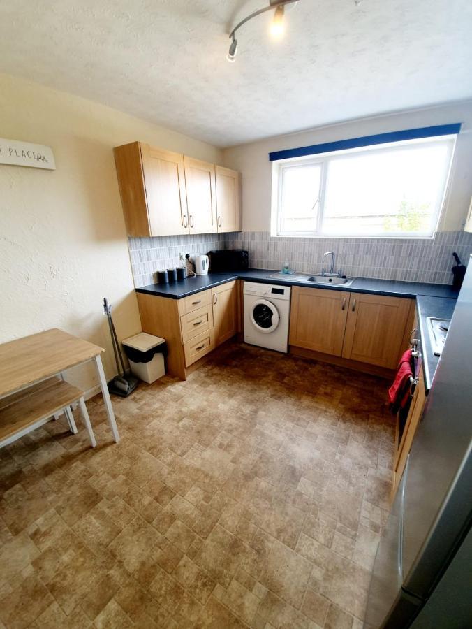 Rayleigh Town Centre 3 Bedroom Apartment מראה חיצוני תמונה